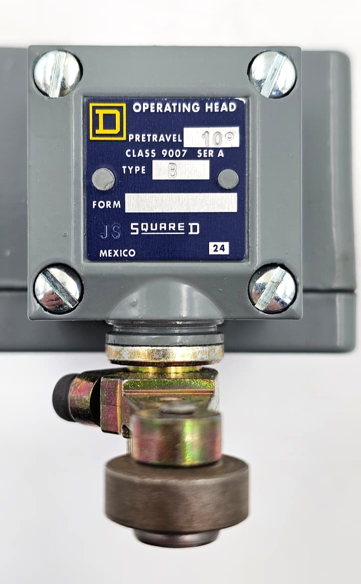 Square D Class 9007 | Type CR53B2 Limit Switch 3
