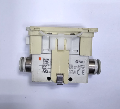 SMC PFM711C8CM Digital Flow Switch | 0.75 MPa | 1–5V Output | Made in Japan2