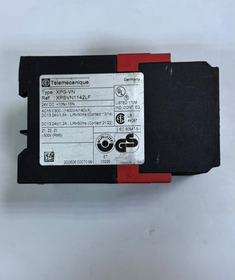 Telemecanique XPSVN Safety Relay XPSVN1142LF – 24V DC, Dual Channel1