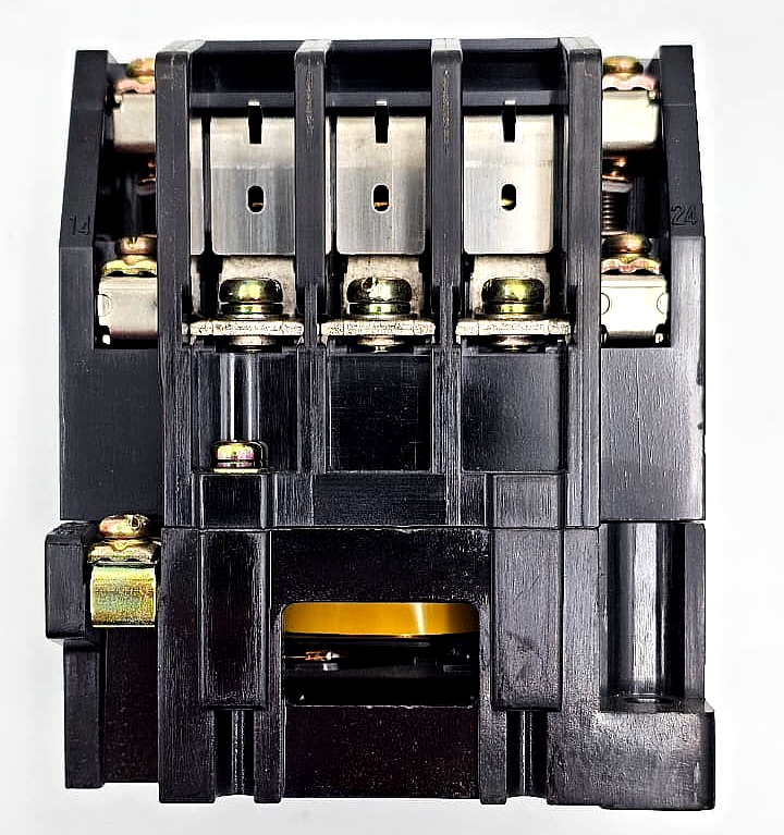Mitsubishi Electric SA25 | 40A 208220V 5060Hz | Magnetic Contactor | Japan2