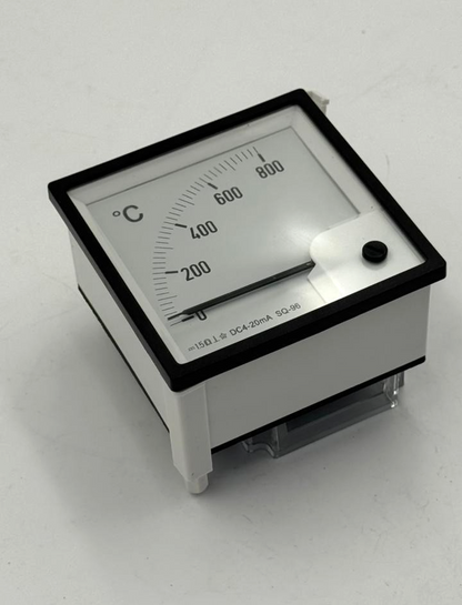 SQ96 | Panel Meter | DC 420mA  | 0–800°C Temperature Display2