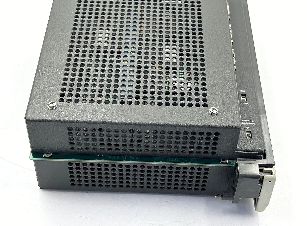 Schneider Electric Modicon PCE984685 Programmable Controller | Made in USA12