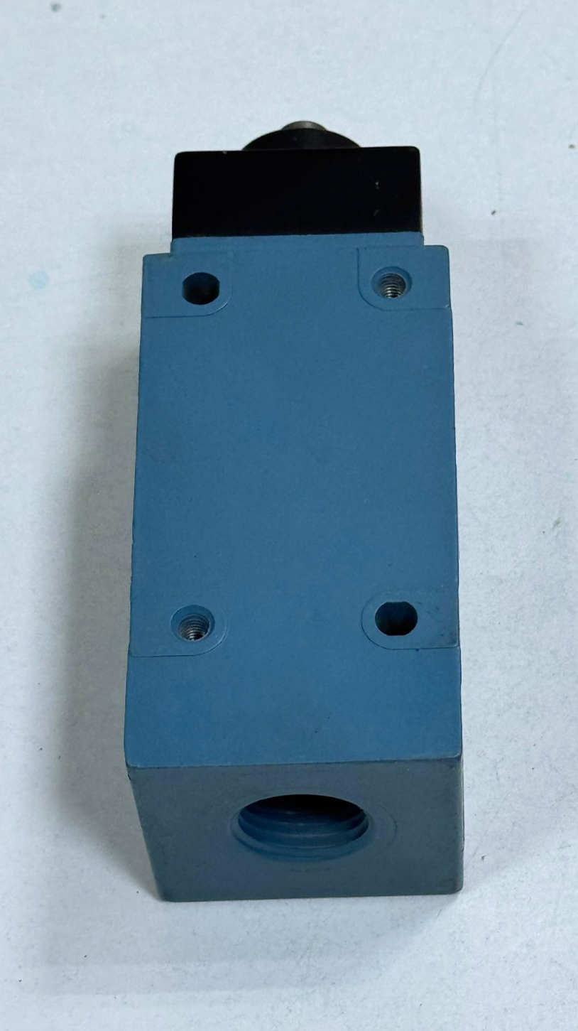 Micro Switch | LSC7L |  Limit Switch | 600VAC | 10A | USA6