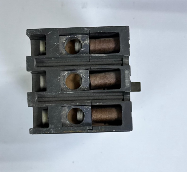 SIEMENS 3VT6 Circuit Breaker – 200A | ON/OFF Switch | Industrial MCCB3