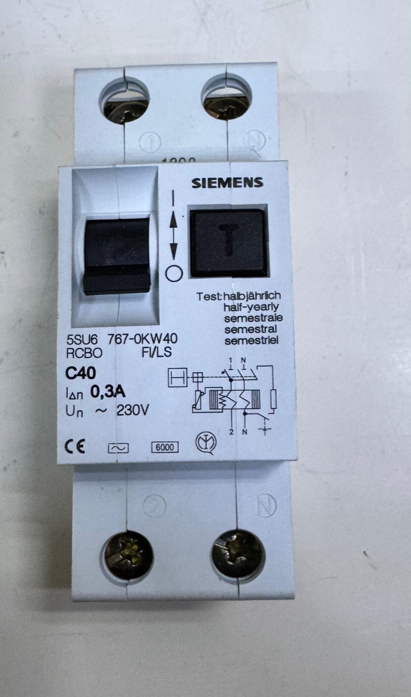 SIEMENS RCBO 5SU6 7670KW40Residual Current Circuit Breaker40 A | 0.34AC230V1