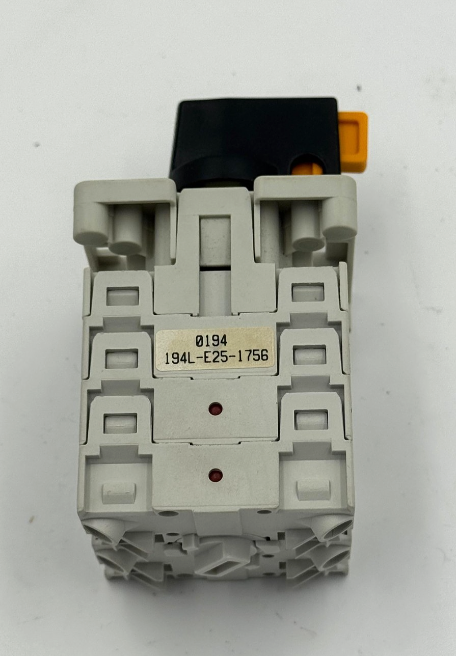 AllenBradley Bulletin | 194LE251756 | ONOFF Switch | Made in Italy7