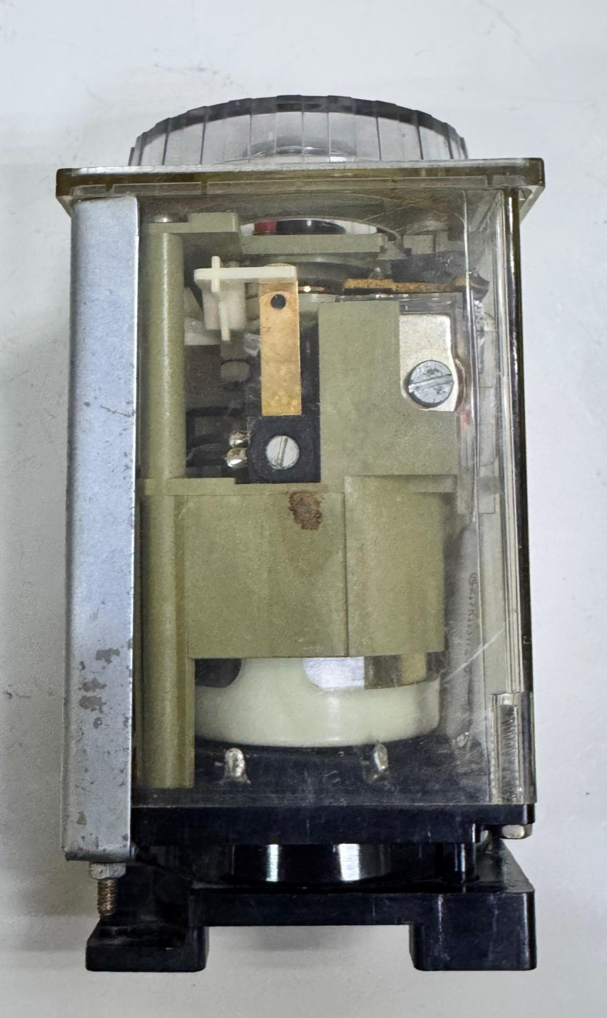 SCHLEICHER DZ 12SG Timer Relay 220V 50/60Hz | 0.412s | 6A 500W Max Adjustable2