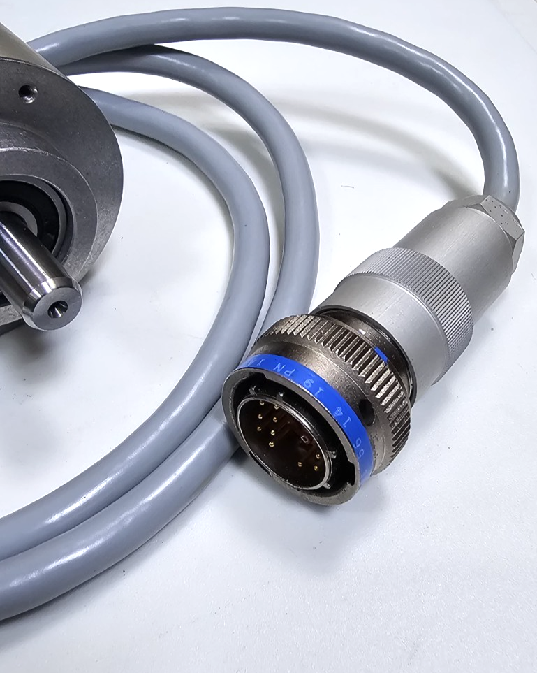 HEIDENHAIN ROD 420C500 H9 – Rotary Encoder | 500 P/R | 1 meter Cable | Germany4