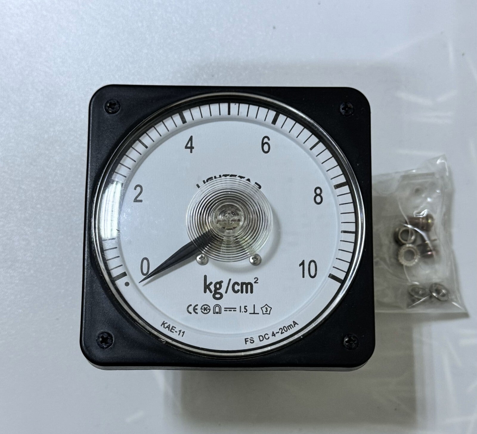Lightstar KAE11 Analog Pressure Meter | 0–10 kg/cm² | DC 4–20mA | 110x110mm1
