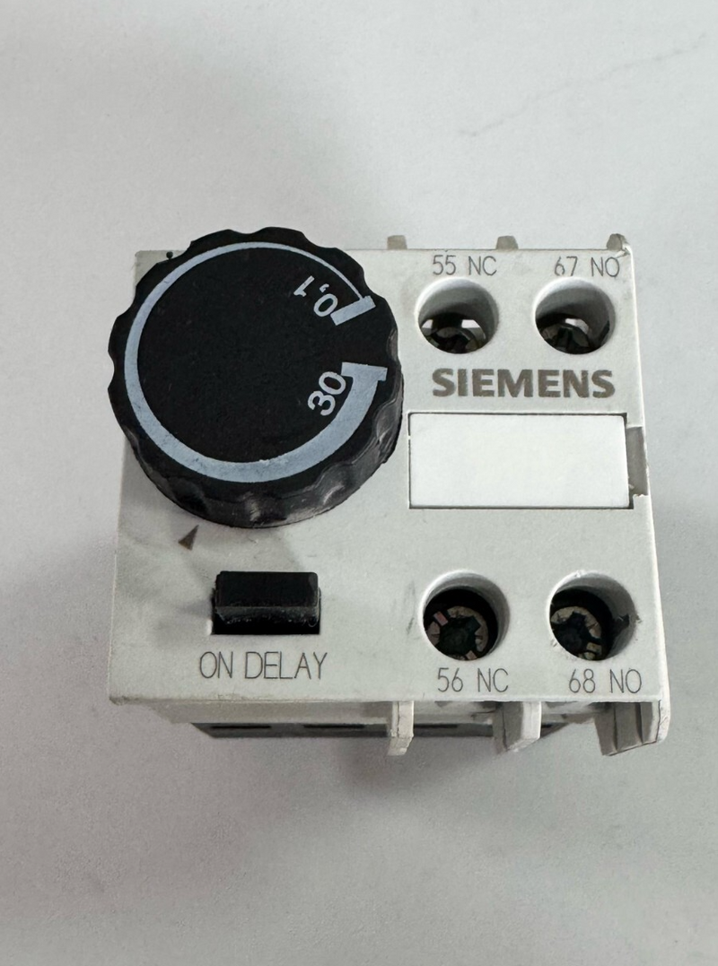Siemens 3RT29262PA01 On Delay Timer Relay 0.1–30s 690V 6A0