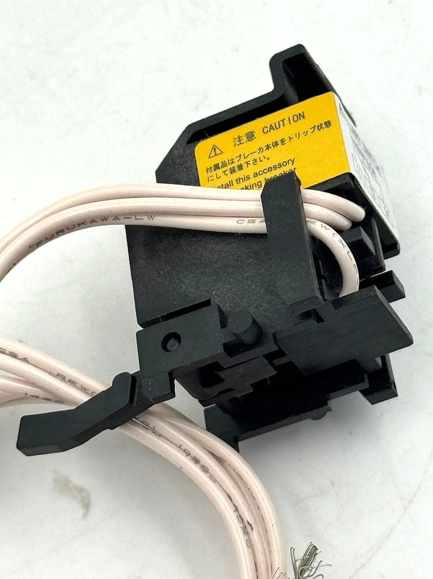 Fuji Electric BW9W1SG0 Auxiliary Switch for Molded Case Circuit Breakers ( 1 pcs4