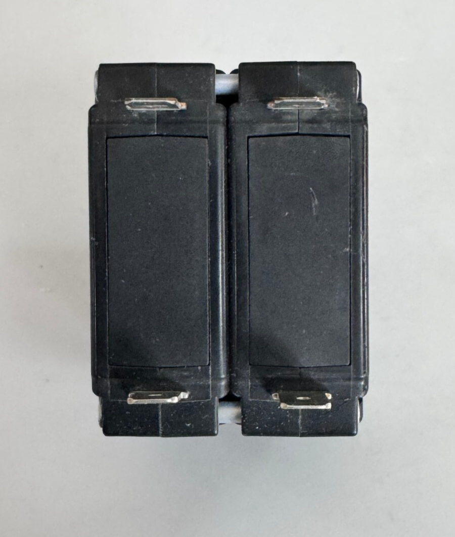 Eaton JA2S Series Circuit Breaker JA2SA3LI04HL | 12 Pole, 10A, 277V,4