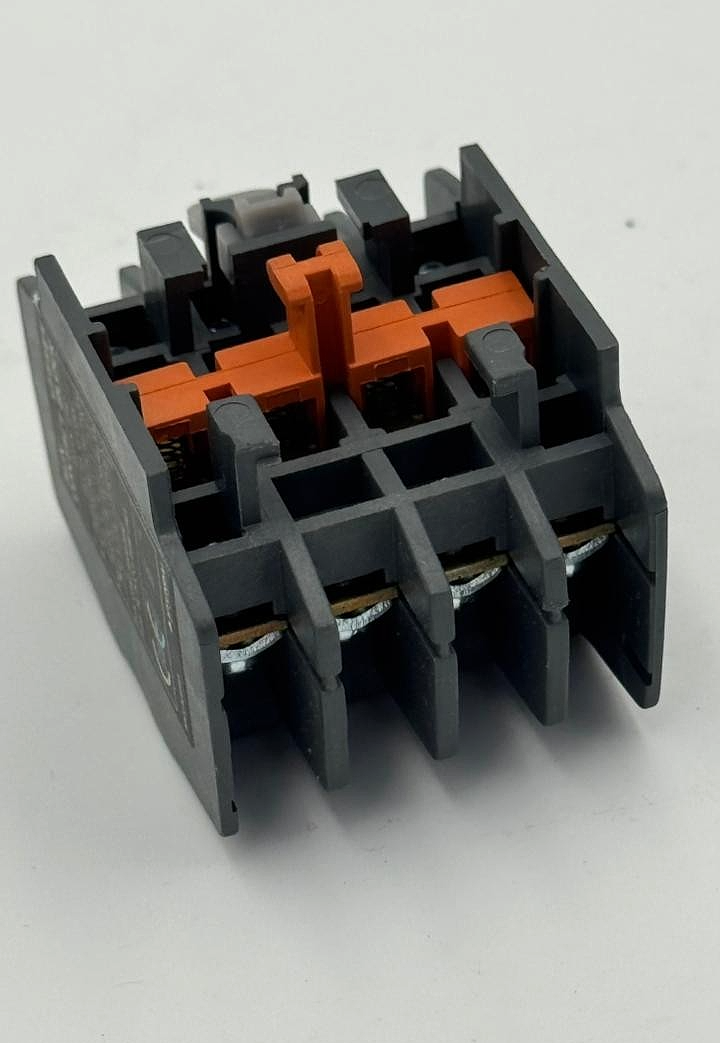 Hyundai | UAB 04NS |  Auxiliary Contact Block | Made in Korea4