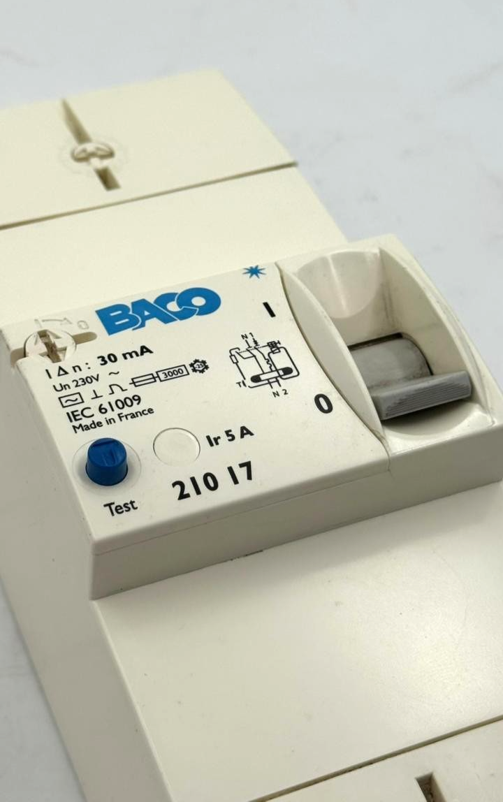 Legrand BACO Differential Circuit Breaker | 230 V | Made in France3