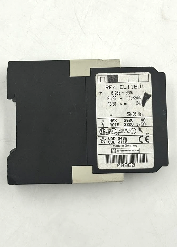 Telemecanique RE4 CL11BU Relay Timer 110 240V AC | Made in Germany2