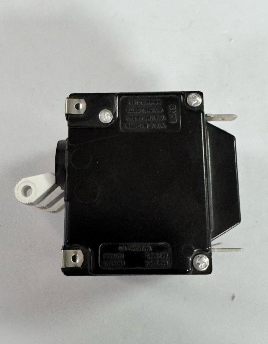 Heinemann JA3SA8A001010E Circuit Protector | 10A, 250V, 50/60Hz, 10 TD2