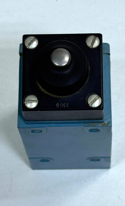 Micro Switch | LSC7L |  Limit Switch | 600VAC | 10A | USA4