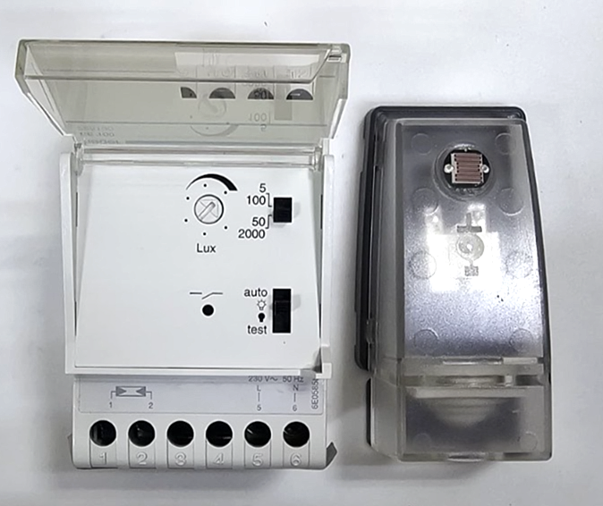 Hager EE100 Twilight Switch with Photocell Sensor | 230V, 16A | Made In France2