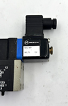 Beech B/24152/123 directional control valve3