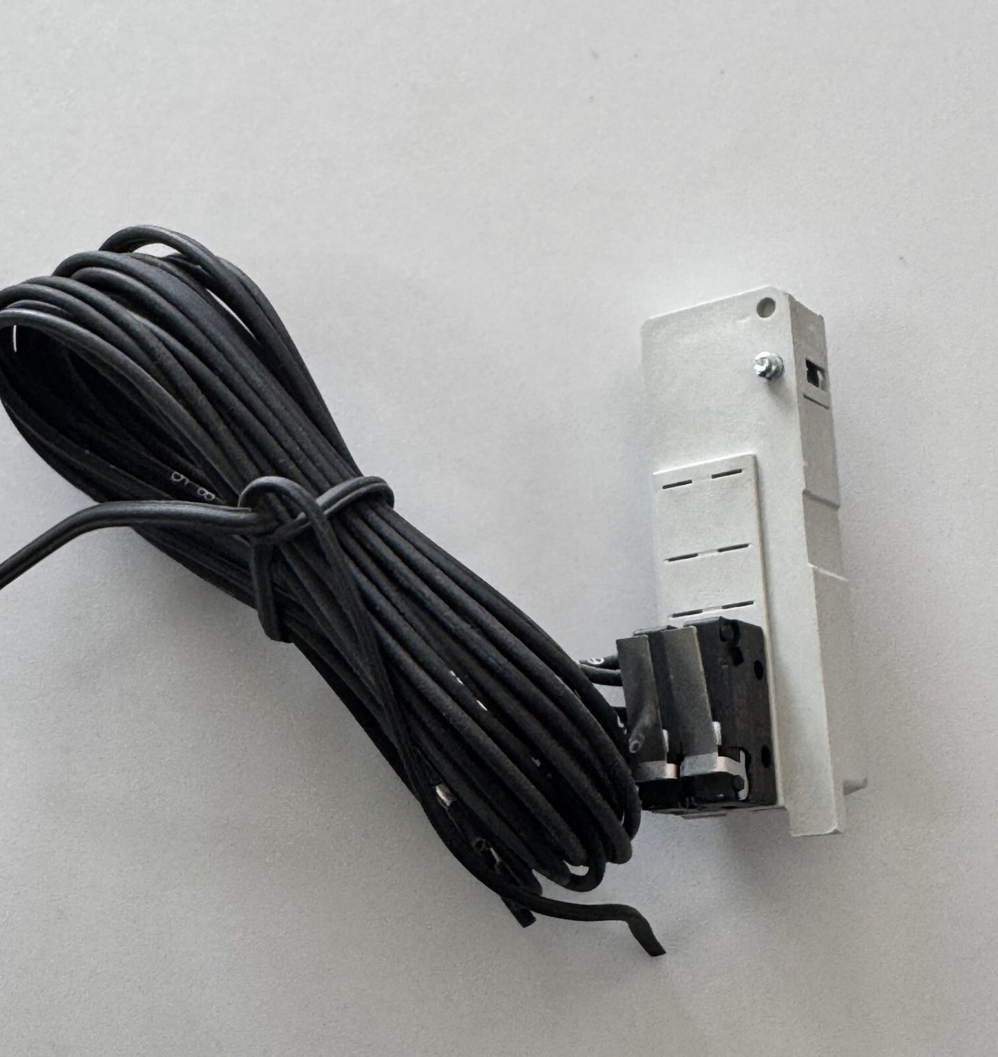 ABB SACE ISD AO51370 R1 Contact Module – Relay Terminal Layout & Voltage2