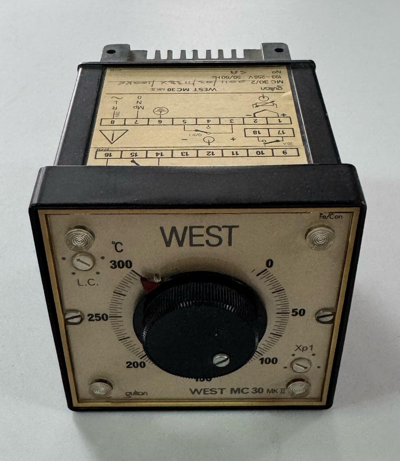 WEST MC 30 MK II Temperature Controller – Analog Dial – 0°C to 300°C1