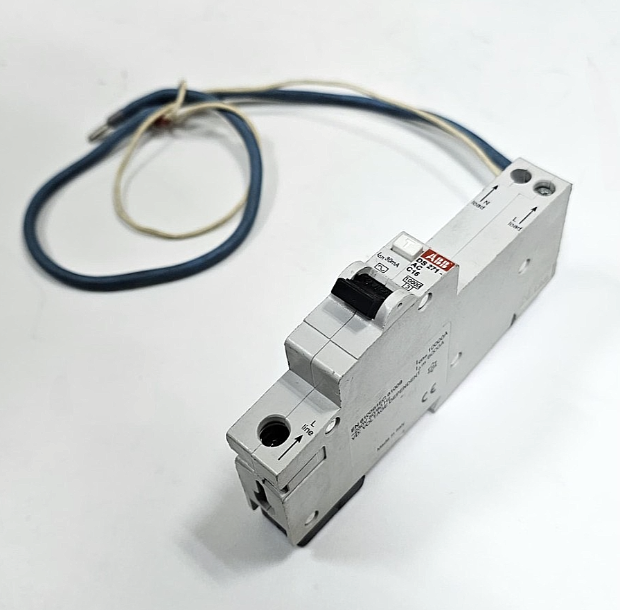 ABB DS271ACC16 | RCBO | Residual Current Circuit Breaker | 230V | 50/60Hz0