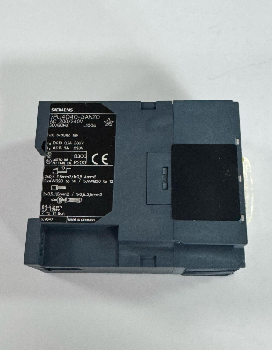 Siemens 7PU40403AN20 Monitoring Relay – AC 200/240V, 50/60Hz, Industrial Contro3