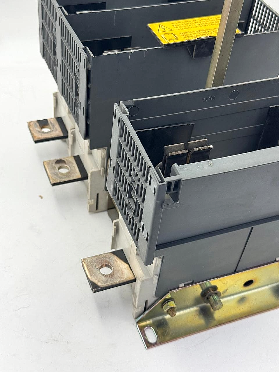 ABB OESA 630DV12PL 630A SwitchFuse | HeavyDuty Industrial Protection Switch7