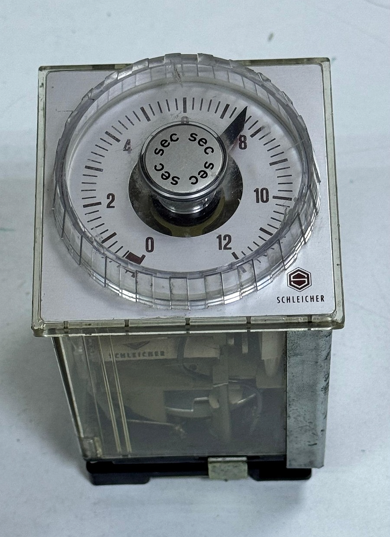 Schleicher Mikroais DZ 12SG Electromechanical Timer Relay, 220V | German Made0