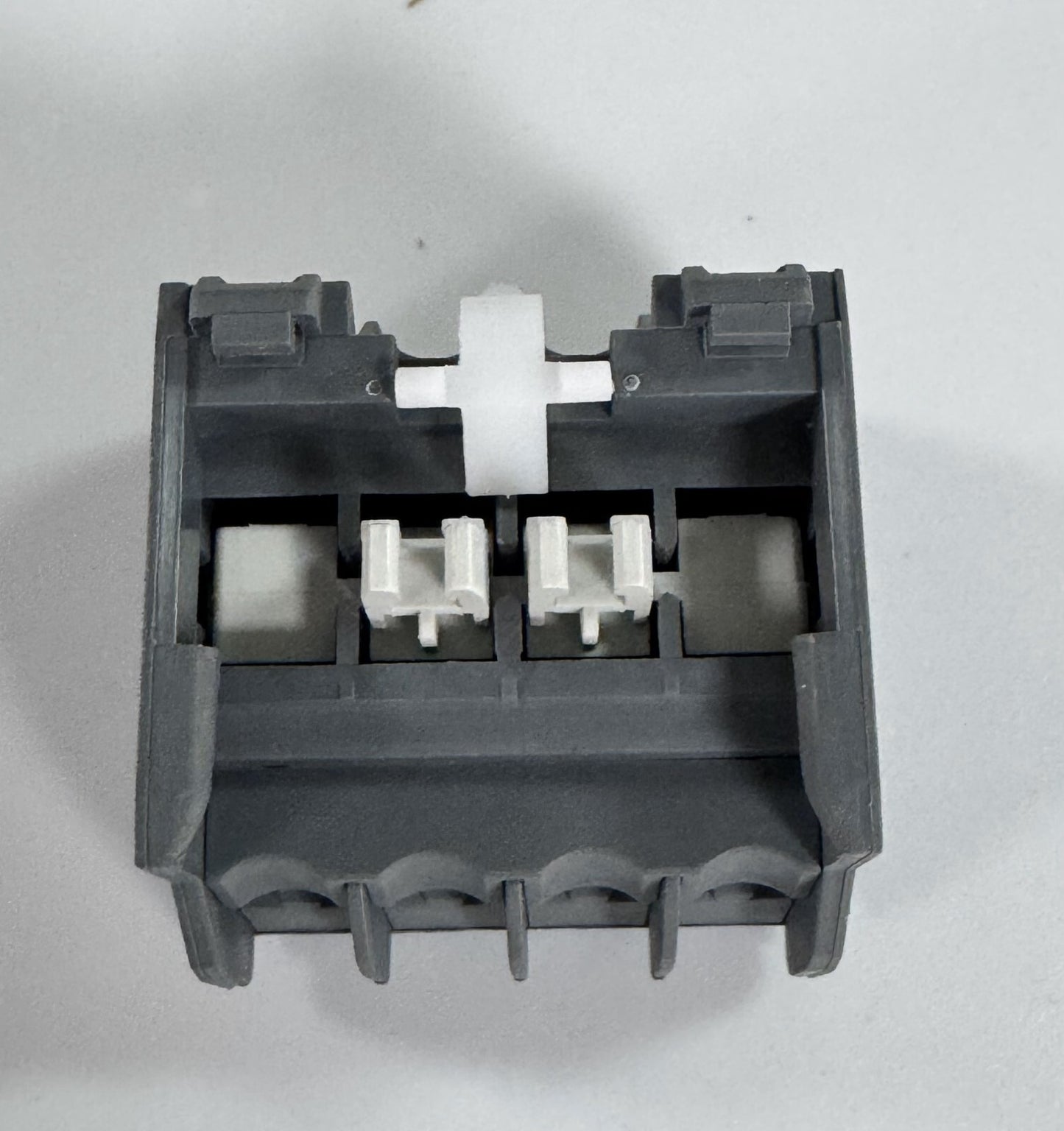 ABB CA522U Auxiliary Contact Block | 2NO + 2NC | 690V AC, 16A | IEC 60947514