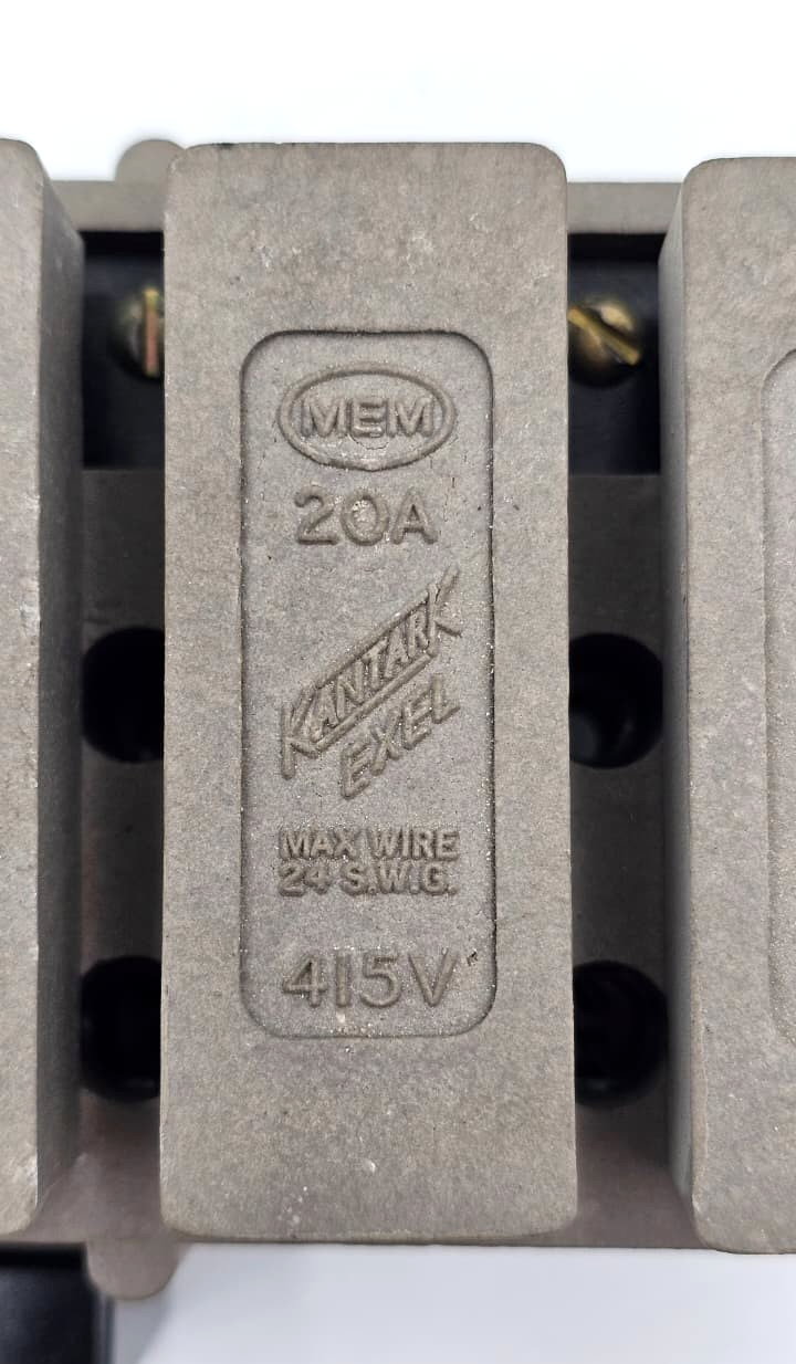 MEM Kantark Exel | B549/1 | 20A | Fuse Carrier Set | 415 V | UK Made1