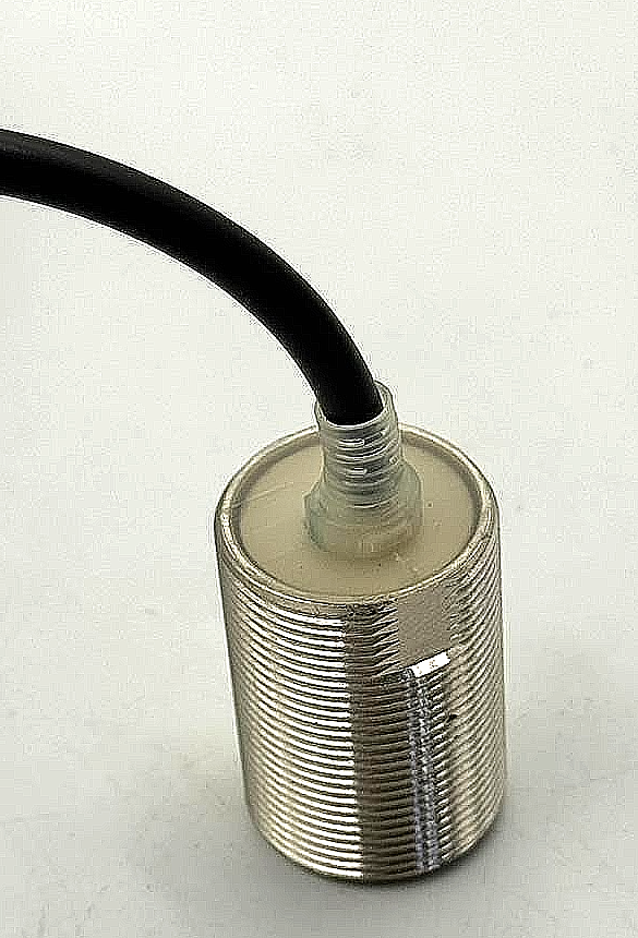 Omron E2EX10D1S 07Y1  Proximity Switch | 1224DC | Made in Japan4