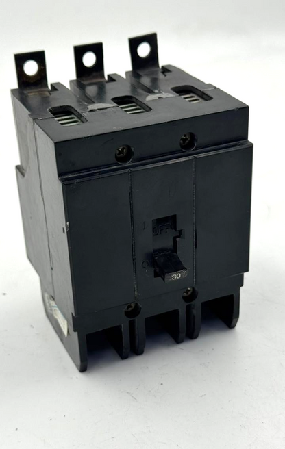 Circuit Breaker 30A | Made in Dominican Republic1