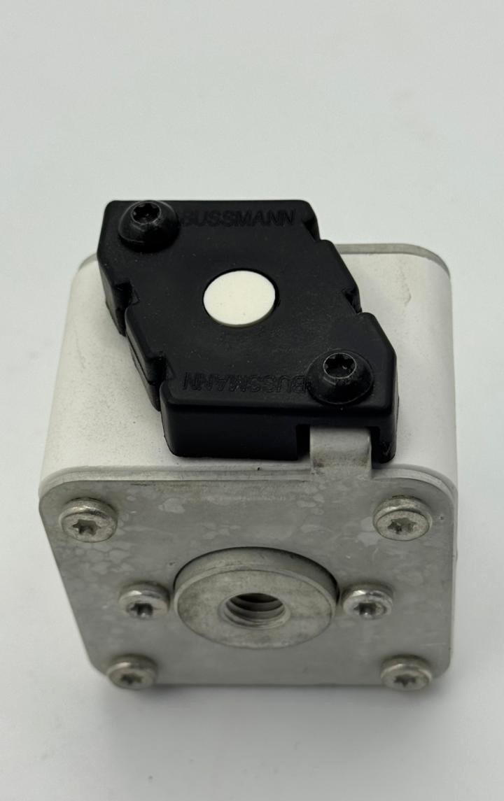 Eaton Bussmann | 170M5464 |  Fuse Set | 800A | Made in Hungary ( Pack of 3 )5