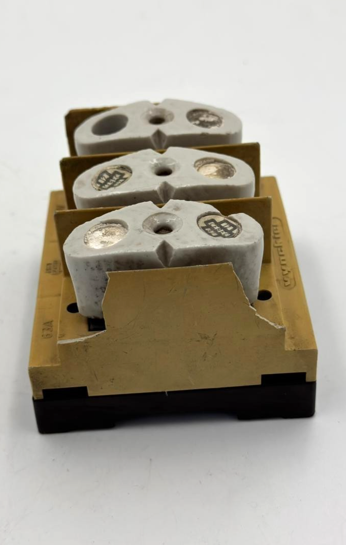 Vynckier | 63A | 500V | Fuse with Holder3