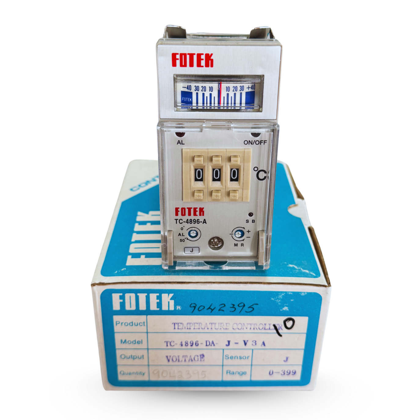 TC4896DAJV3A Temperature Controller with KType Input, Voltage Output,4