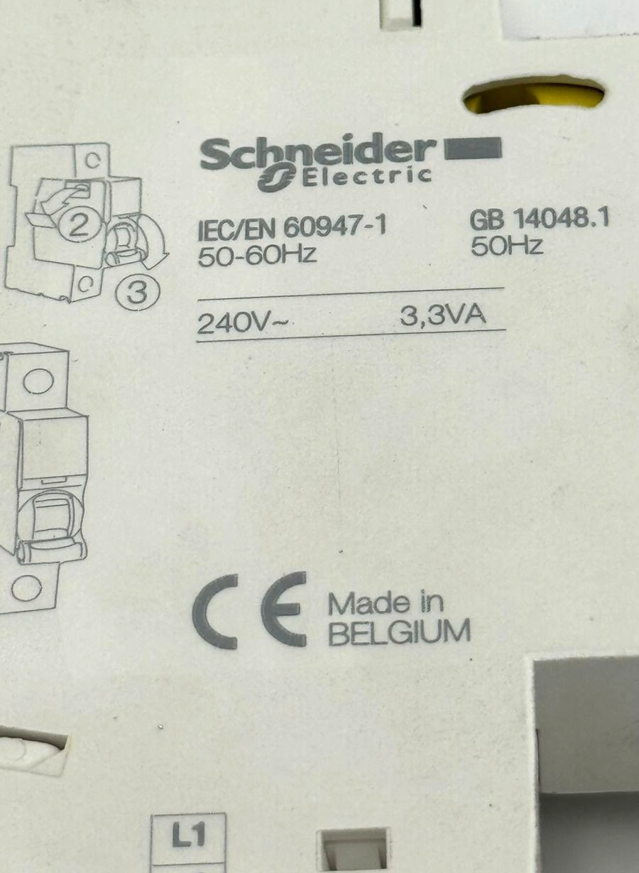 Schneider Electric A9A26969 Auxiliary Contact | 220240V | Made in Belgium1 pcs6