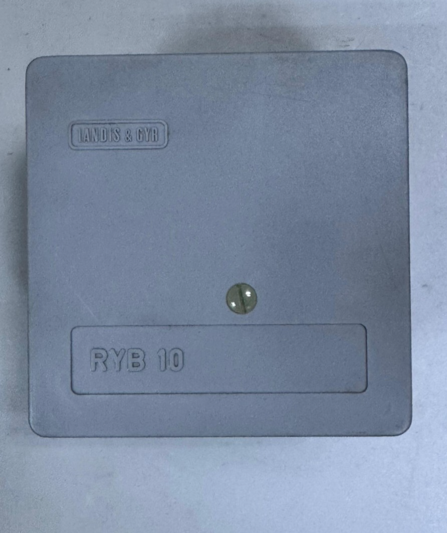 Landis & Gyr RYB10 Voltage Monitoring Relay – 2VA, 220–240V~, 50/60Hz1