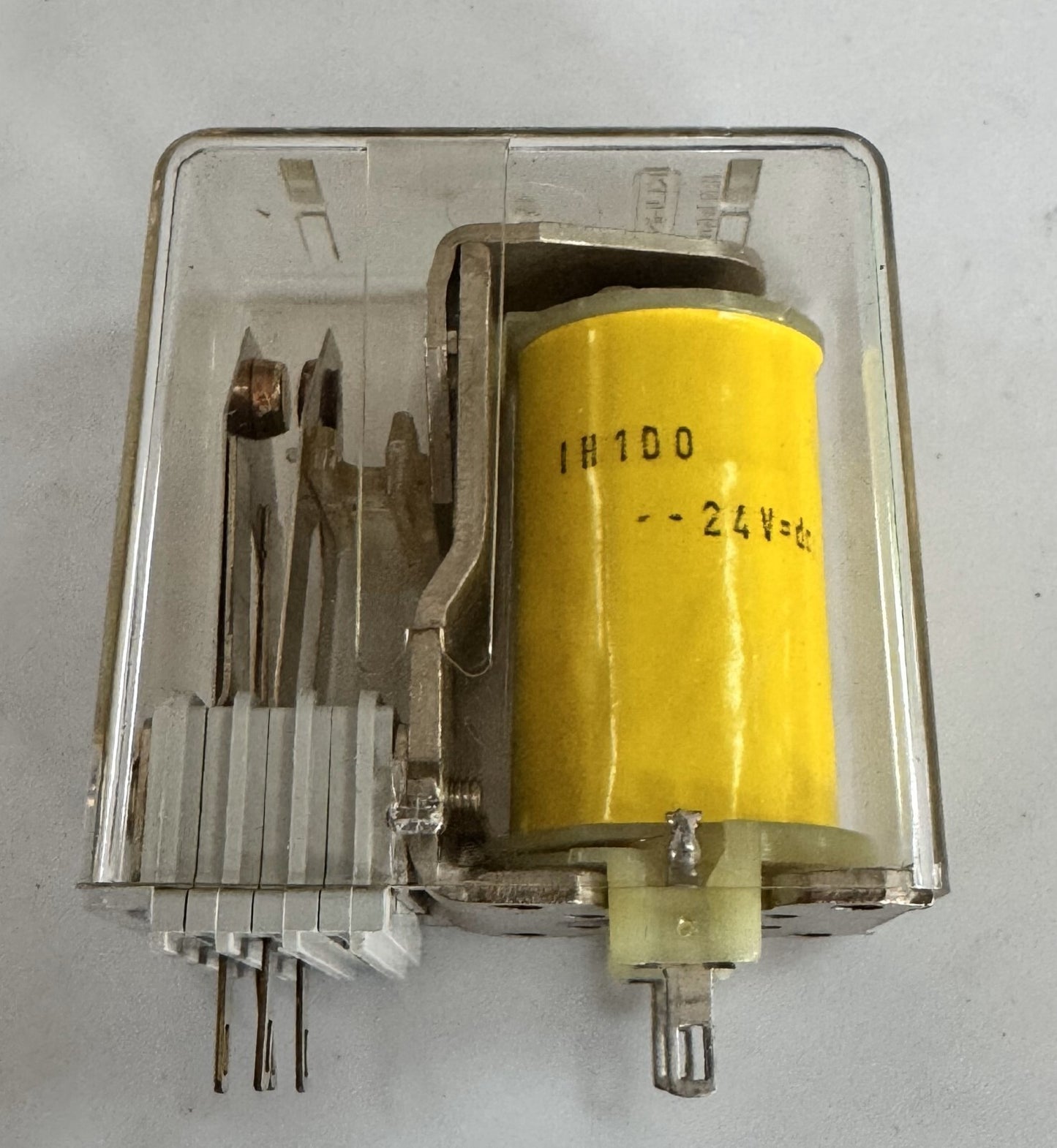 Kuhnke 1H 100 Relay – 24V DC Industrial Control Module | 6Pin | Made in Germany1