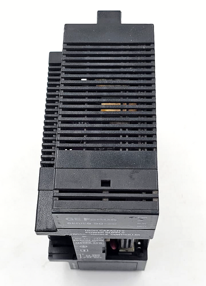 GE Fanuc Series 90-30 IC693PWR330B / 100-240VAC / 100VA / 125VDC / 50W / USA6