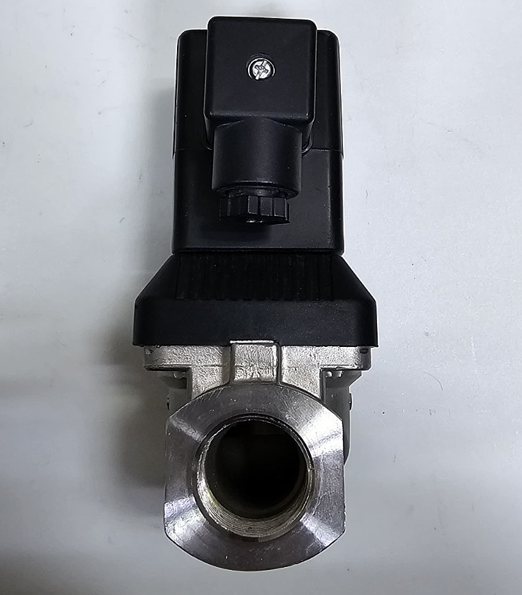 Burkert 00141812 – Solenoid Valve | 230V AC | 10 Bar | 50/60Hz | 18W | Germany3
