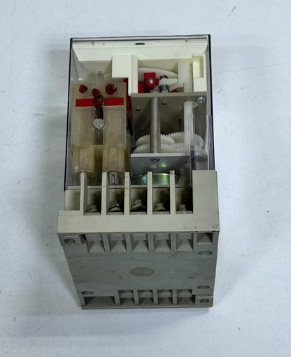 Siemens | 7PR30 511  | Time Relay | 220V | Made In Germany3