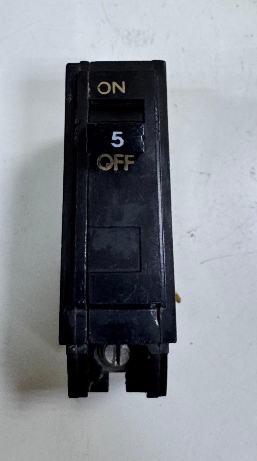 ALLENWEST Stumplex BTQL 1205 BE – 5A Circuit Breaker, 415V AC | Made In UK0