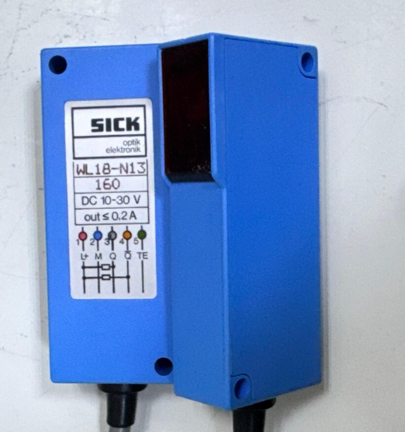 SICK WL18N13 Photoelectric Sensor | 10–30V DC Power Supply | Max Output 0.2A2