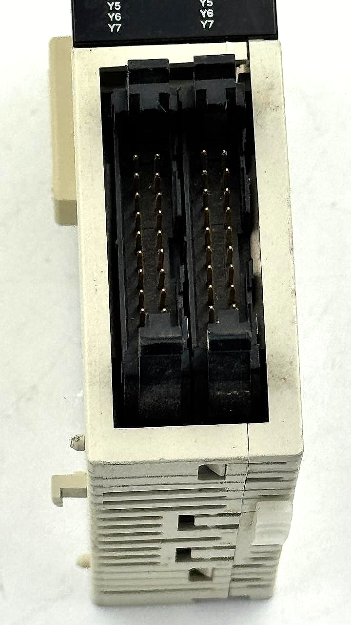 Mitsubishi FX2NC32EYT PLC Modular Extension Unit | Made in Jpan ( 1 pcs )5