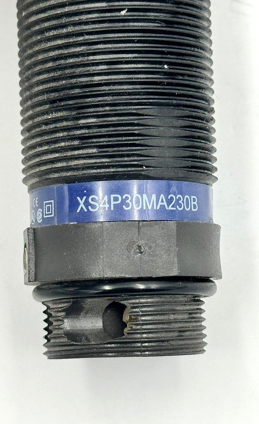 Telemecanique XS4P30MA230B Proximity Sensor | Made in France1