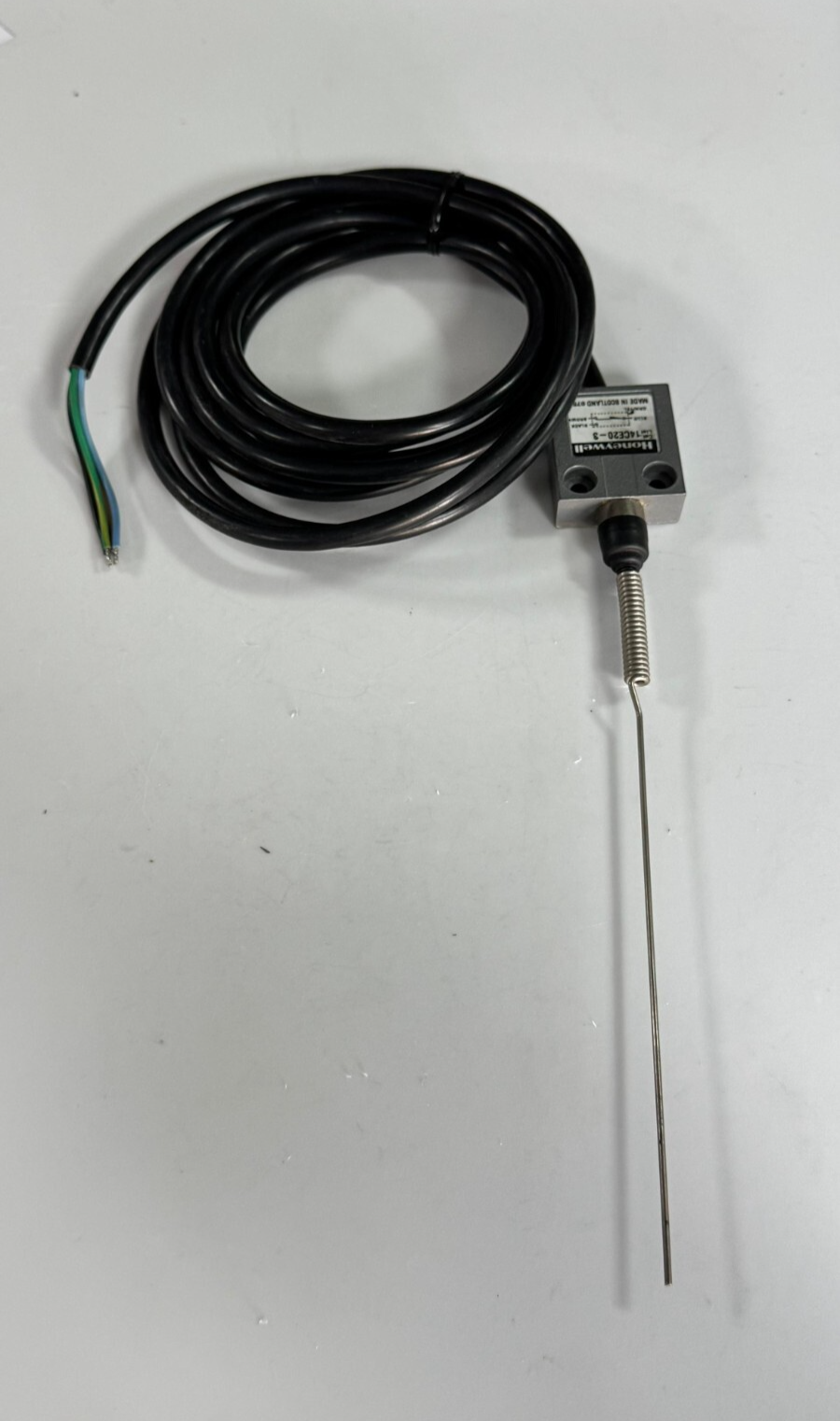 Honeywell 14CE203 Limit Switch |  AC14 D300 | DC13 R300| Made in Scotland3