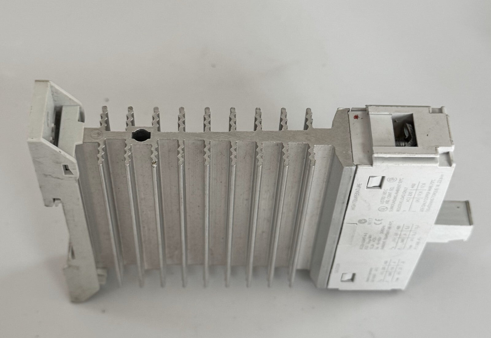 Siemens 3RF23201AA04 Solid State Relay – 24V DC Control Voltage | 50/60Hz2