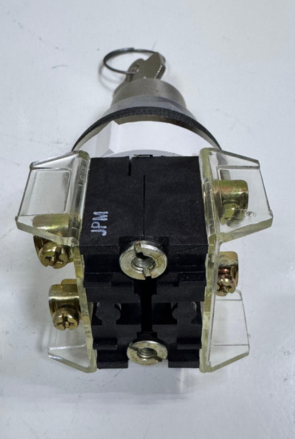 AllenBradley | 800TH32 |2Position Cylinder Lock Selector Switch | 600V AC Max6