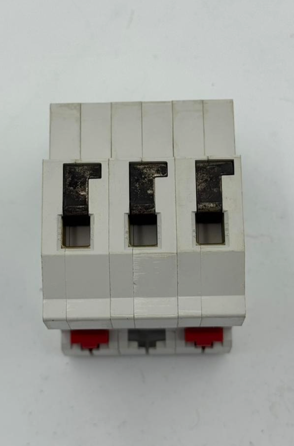 Merlin Gerin Compact C32N | 5A | circuit breaker(1 pcs )4